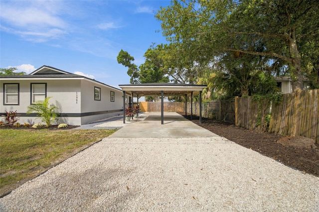 11985 MURRAY AVENUE, Seminole, FL 33778