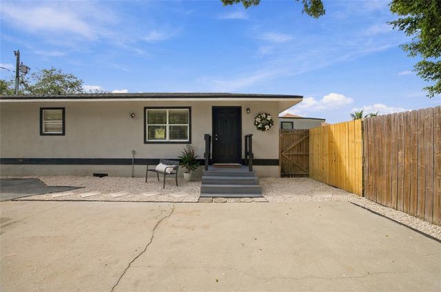 11985 MURRAY AVENUE, Seminole, FL 33778