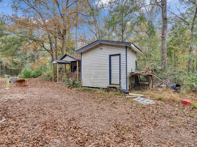 58 County Road 3893 E, Cleveland, TX 77328