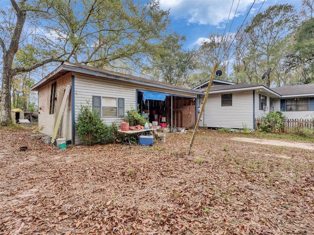 58 County Road 3893 E, Cleveland, TX 77328