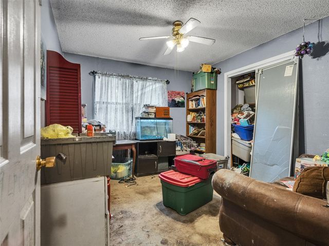 58 County Road 3893 E, Cleveland, TX 77328