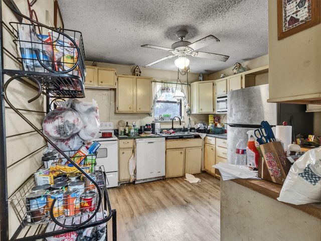 58 County Road 3893 E, Cleveland, TX 77328