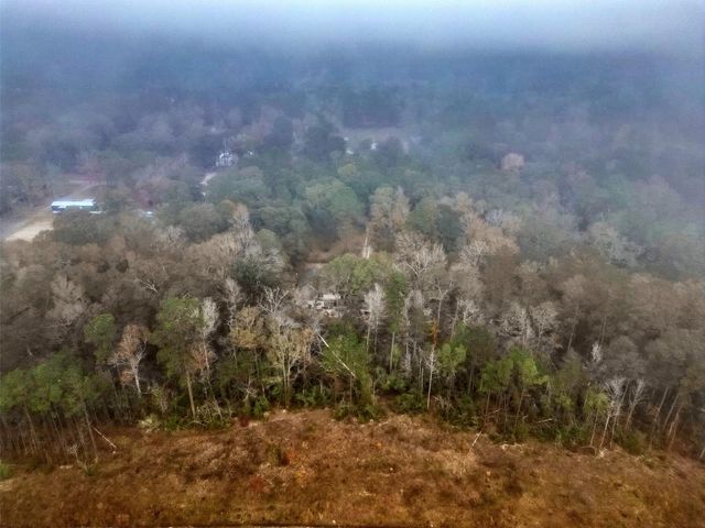 58 County Road 3893 E, Cleveland, TX 77328