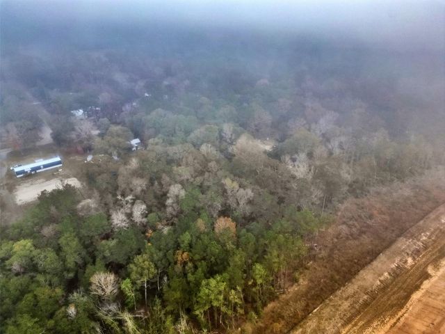 58 County Road 3893 E, Cleveland, TX 77328