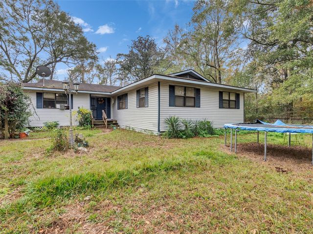 58 County Road 3893 E, Cleveland, TX 77328