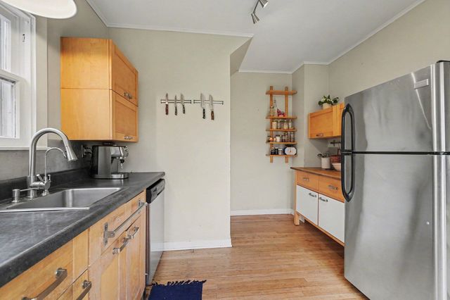 132 S Dartmouth Street, Kalamazoo Twp, MI 49006