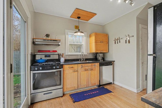 132 S Dartmouth Street, Kalamazoo Twp, MI 49006