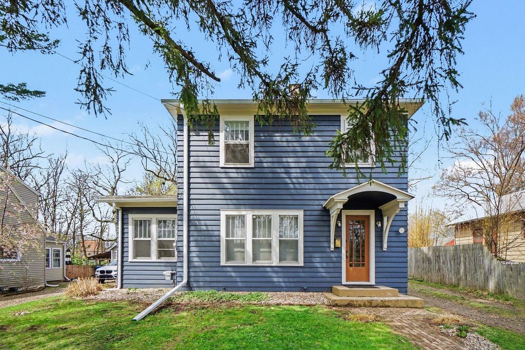 132 S Dartmouth Street, Kalamazoo Twp, MI 49006