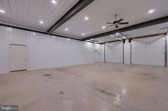 809 W BRUBAKER VALLEY RD, Lititz, PA 17543
