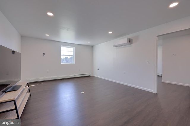 809 W BRUBAKER VALLEY RD, Lititz, PA 17543
