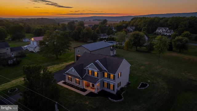 809 W BRUBAKER VALLEY RD, Lititz, PA 17543