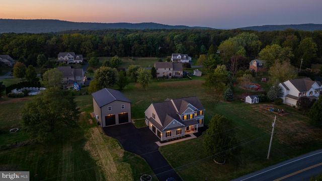 809 W BRUBAKER VALLEY RD, Lititz, PA 17543