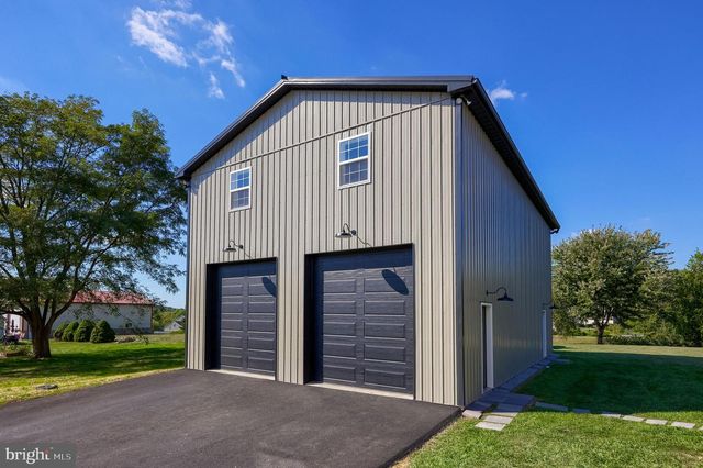 809 W BRUBAKER VALLEY RD, Lititz, PA 17543