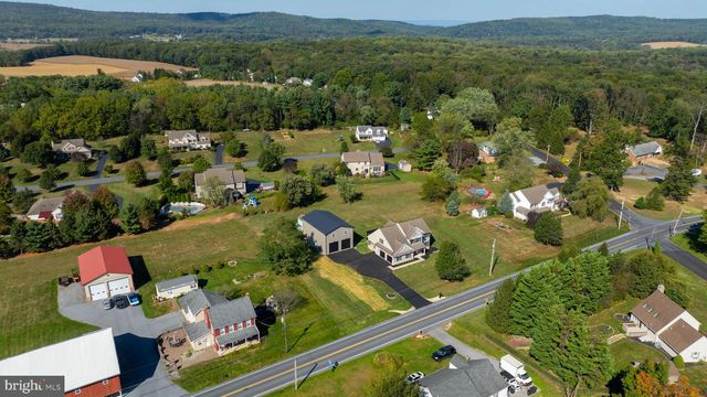 809 W BRUBAKER VALLEY RD, Lititz, PA 17543