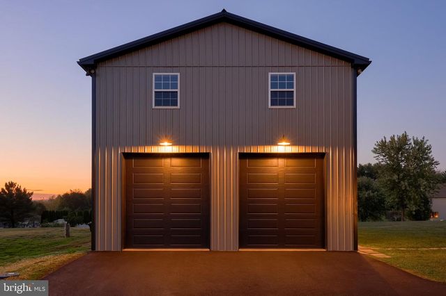 809 W BRUBAKER VALLEY RD, Lititz, PA 17543