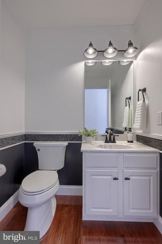 809 W BRUBAKER VALLEY RD, Lititz, PA 17543