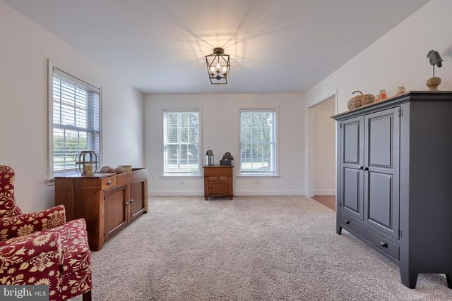 809 W BRUBAKER VALLEY RD, Lititz, PA 17543