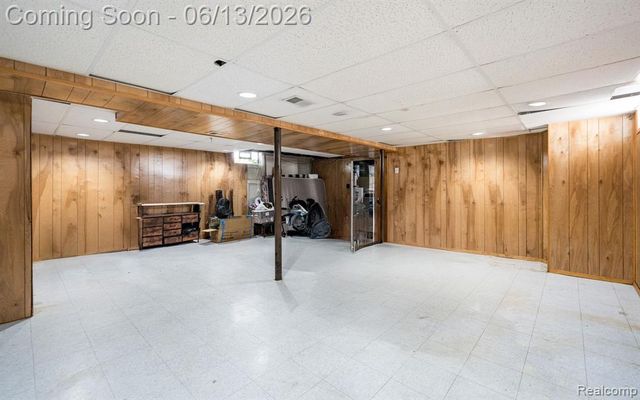 4929 Dudley Street, Dearborn Heights, MI 48125