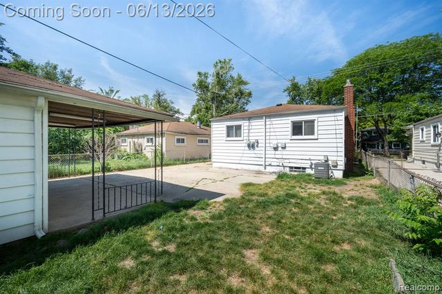 4929 Dudley Street, Dearborn Heights, MI 48125