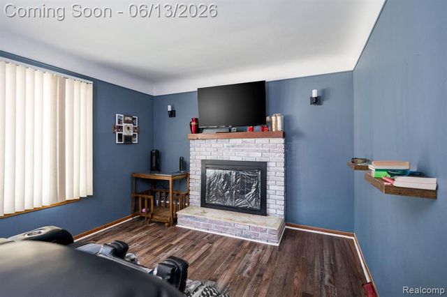 4929 Dudley Street, Dearborn Heights, MI 48125