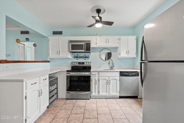 1568 PALM Avenue, Jacksonville, FL 32207