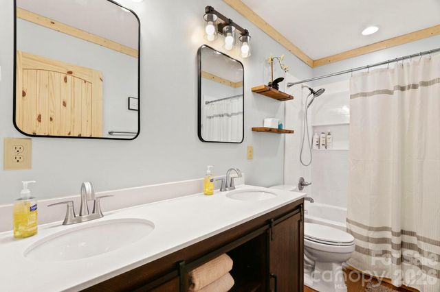 104 Sugar Ski Drive, Banner Elk, NC 28604