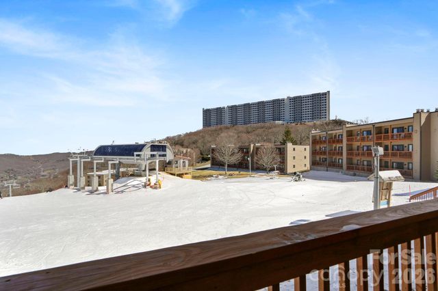104 Sugar Ski Drive, Banner Elk, NC 28604