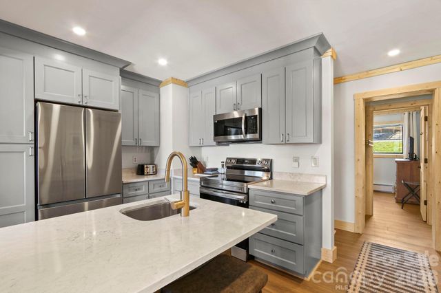 104 Sugar Ski Drive, Banner Elk, NC 28604