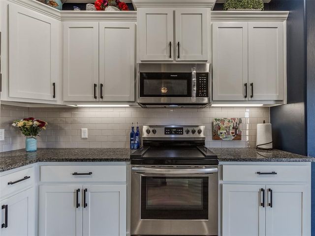 5461 Little Farms Road, Guthrie, OK 73044