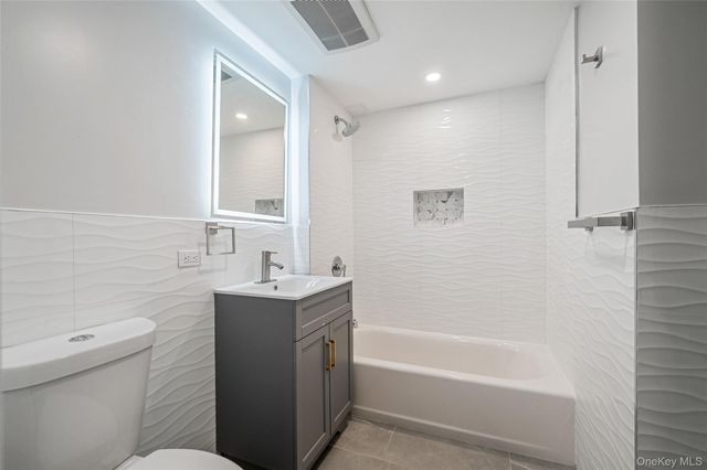 43-34 53rd Street 4C, Woodside, NY 11377