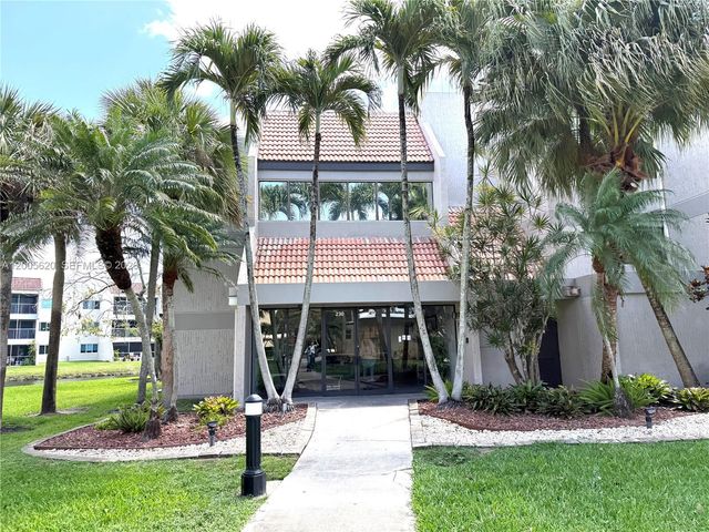 230 Lakeview Dr 307, Weston, FL 33326