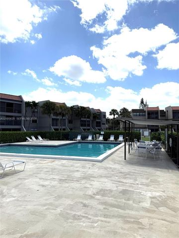 230 Lakeview Dr 307, Weston, FL 33326