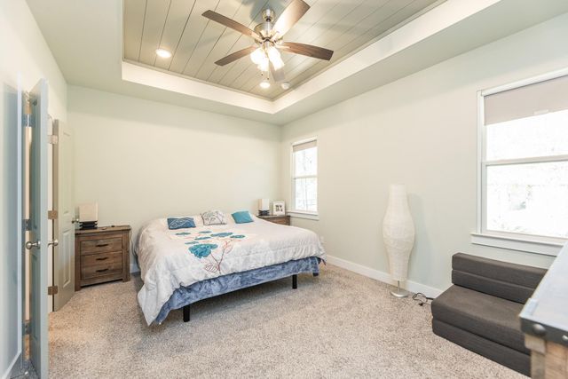 9 Drywood Lane, Huntsville, TX 77340