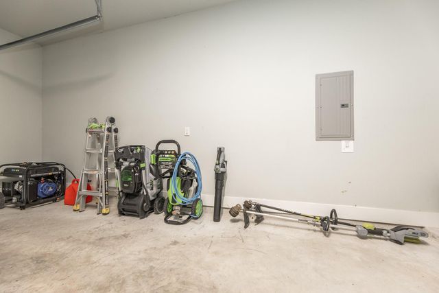 9 Drywood Lane, Huntsville, TX 77340