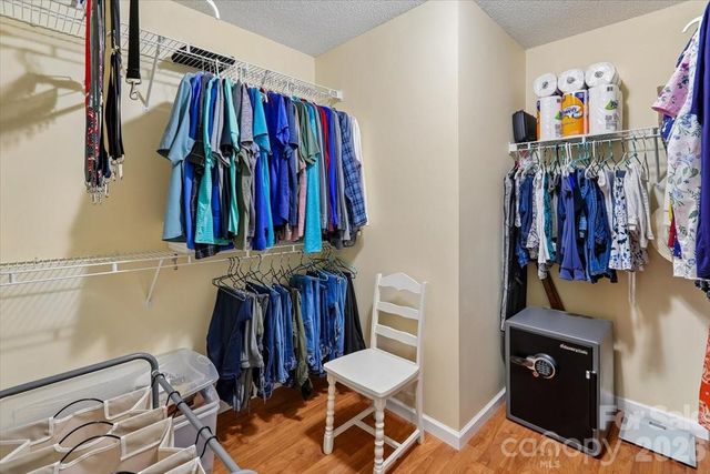 10821 S Hampton Drive, Charlotte, NC 28227