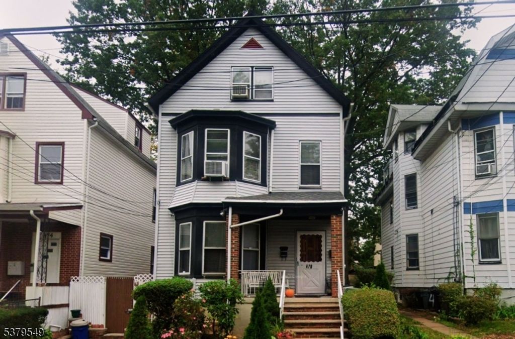 478 Walnut St, Elizabeth City, NJ 07201