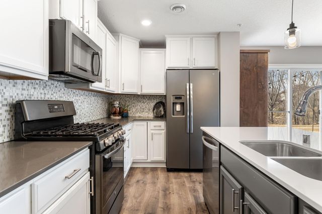 17425 54th Street NE, Rogers, MN 55374