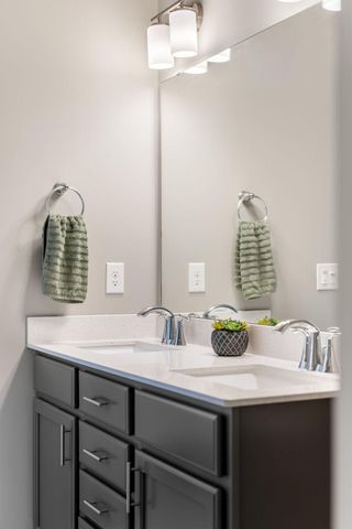 17425 54th Street NE, Rogers, MN 55374