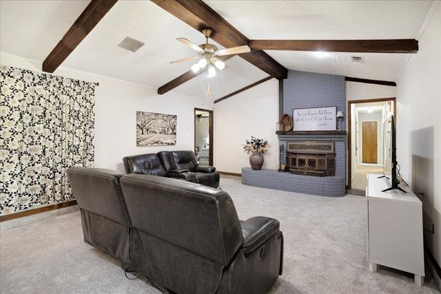 110 Bois D Arc Street, Tom Bean, TX 75491