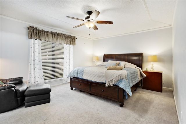 110 Bois D Arc Street, Tom Bean, TX 75491