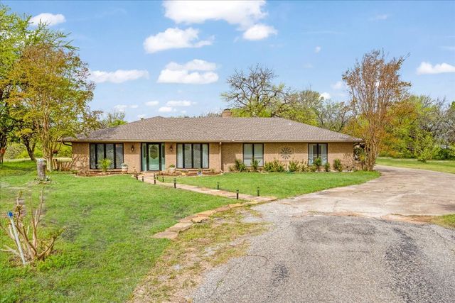 110 Bois D Arc Street, Tom Bean, TX 75491