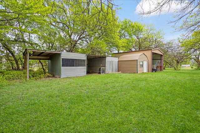 110 Bois D Arc Street, Tom Bean, TX 75491
