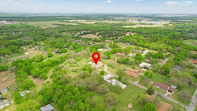 110 Bois D Arc Street, Tom Bean, TX 75491