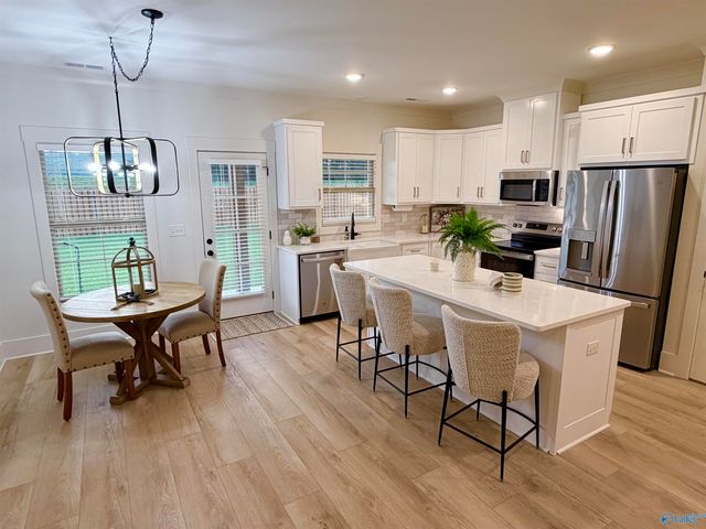 142 Owensby Way, Trinity, AL 35673