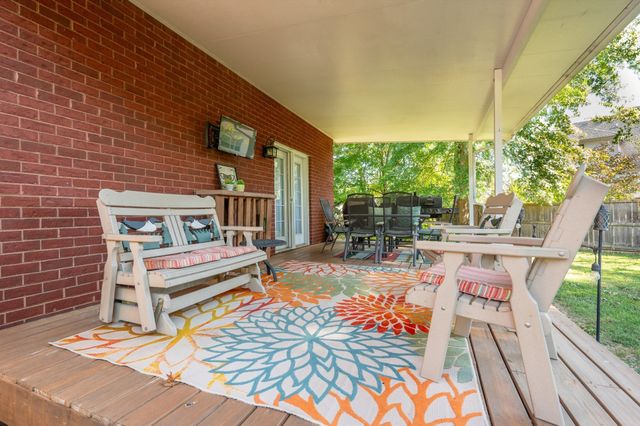 311 Orchard Park Dr, White House, TN 37188