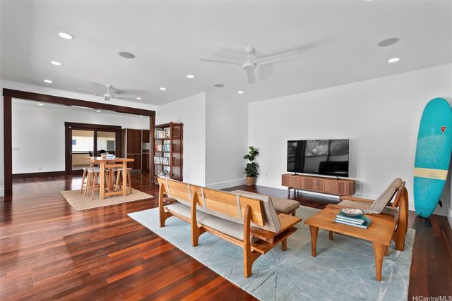 47 Kaapuni Drive, Kailua, HI 96734