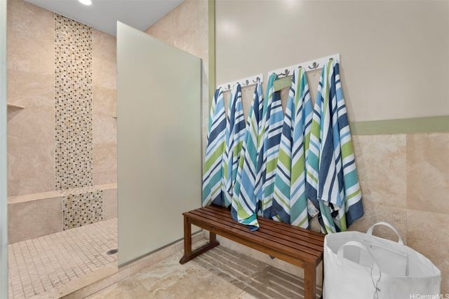 47 Kaapuni Drive, Kailua, HI 96734