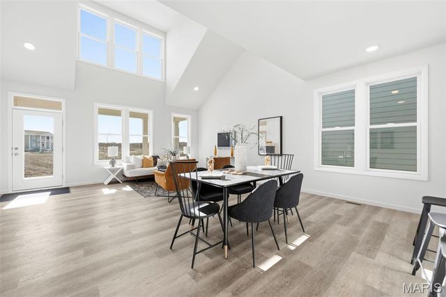 2905 Memphis Street, St Charles, MO 63301