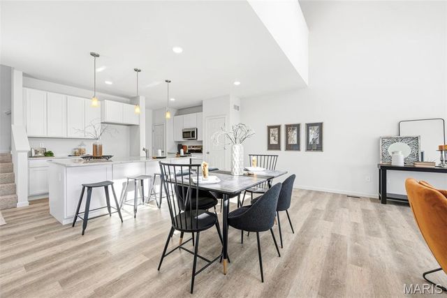 2905 Memphis Street, St Charles, MO 63301