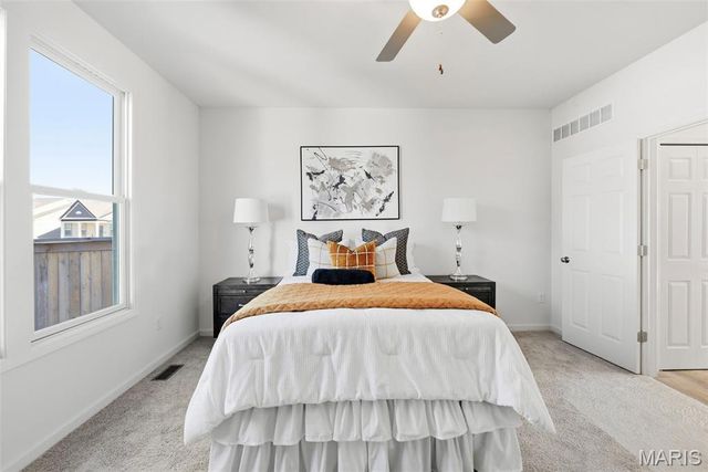 2905 Memphis Street, St Charles, MO 63301